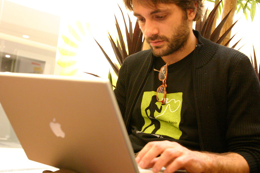 A blogger is working on his blog monetization and marketing