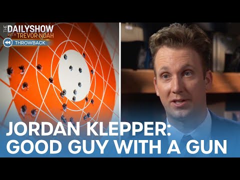 Jordan Klepper tenta se tornar um ‘mocinho com uma arma’