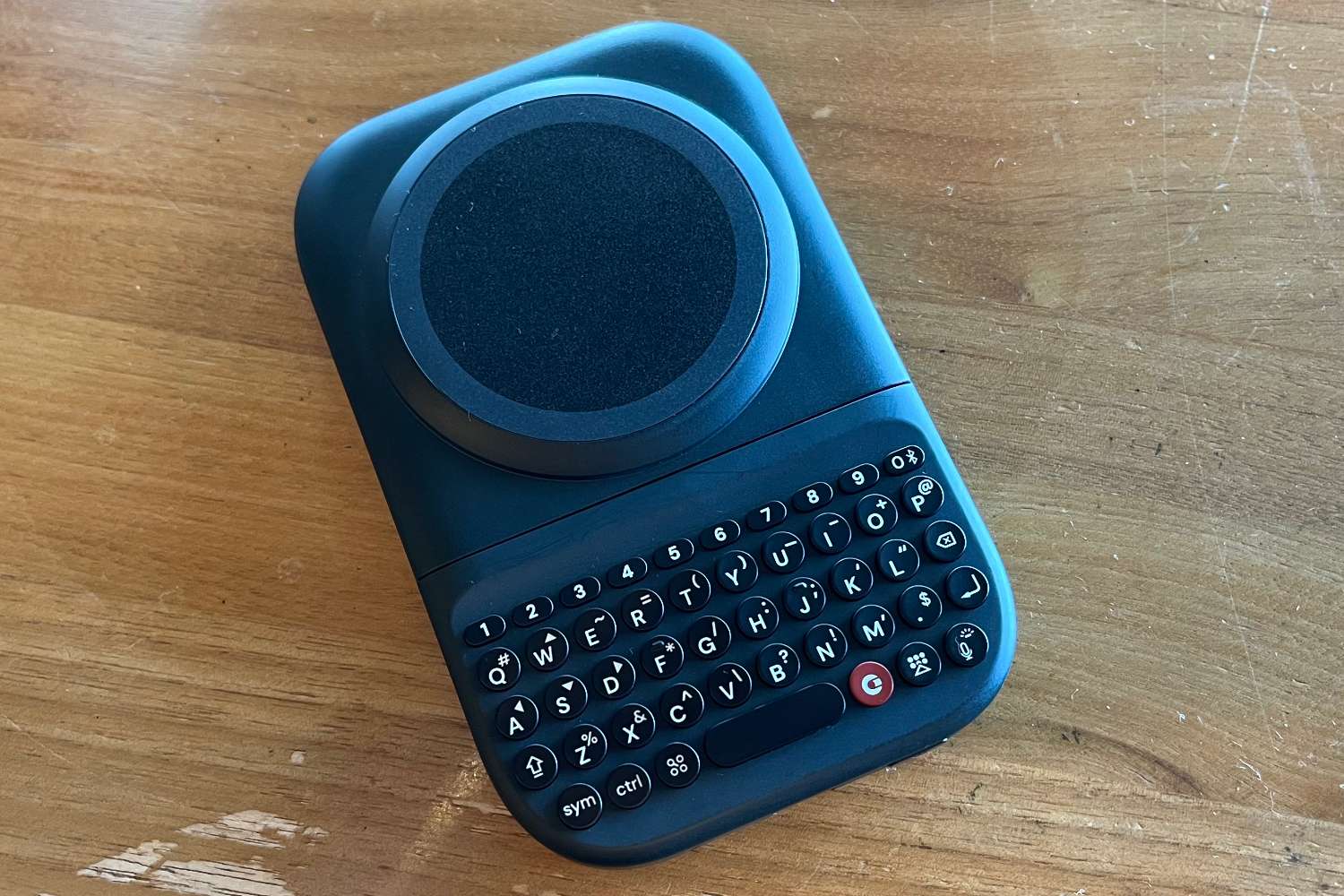 Clicks Power Keyboard review: built well, weighs a ton
