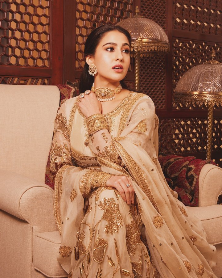 Sara Ali Khan looks pretty in goden lahenga  at Anant Radhika wedding