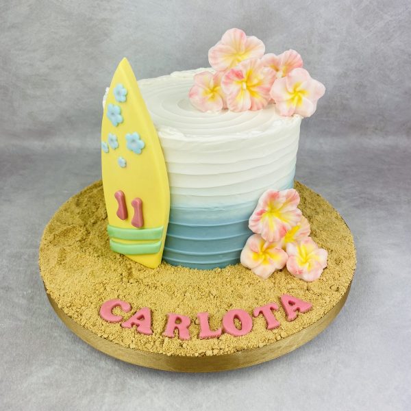 Tarta de cumpleaños de surf personalizada, de Bonacasa Cake Design (Madrid)