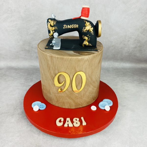 Tarta de cumpleaños para adultos personalizada, de Bonacasa Cake Design (Madrid)