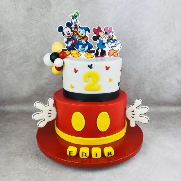 Tarta de cumpleaños de Mickey Mouse personalizada, de Bonacasa Cake Design (Madrid)