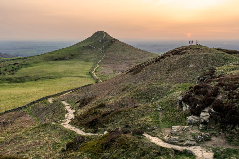 Mrs England by Stacey Halls — a touch of Gothic BookerTalk