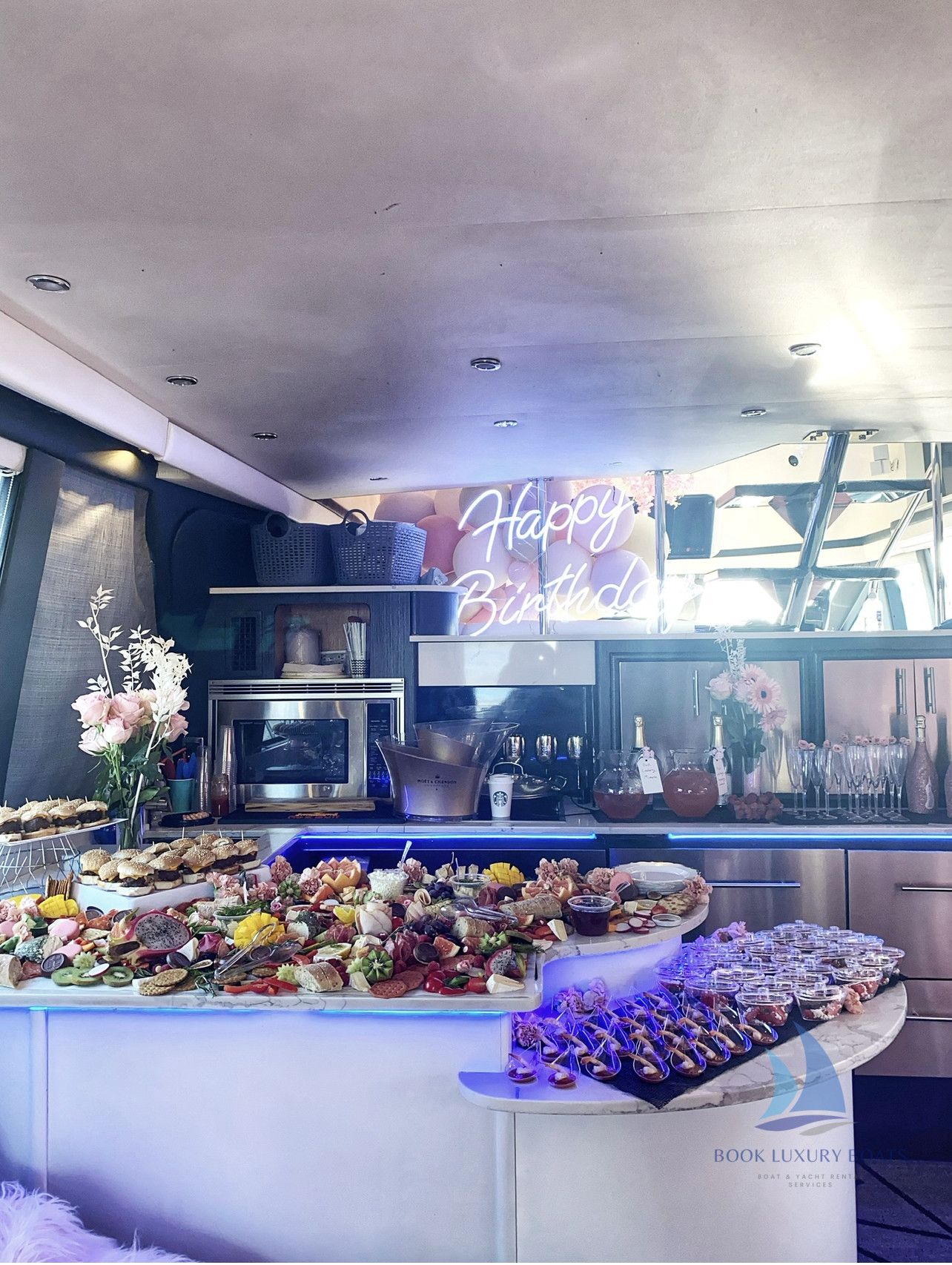 Luxury yacht rental, bachelorette party, boat rental toronto, boat rental, luxury boats