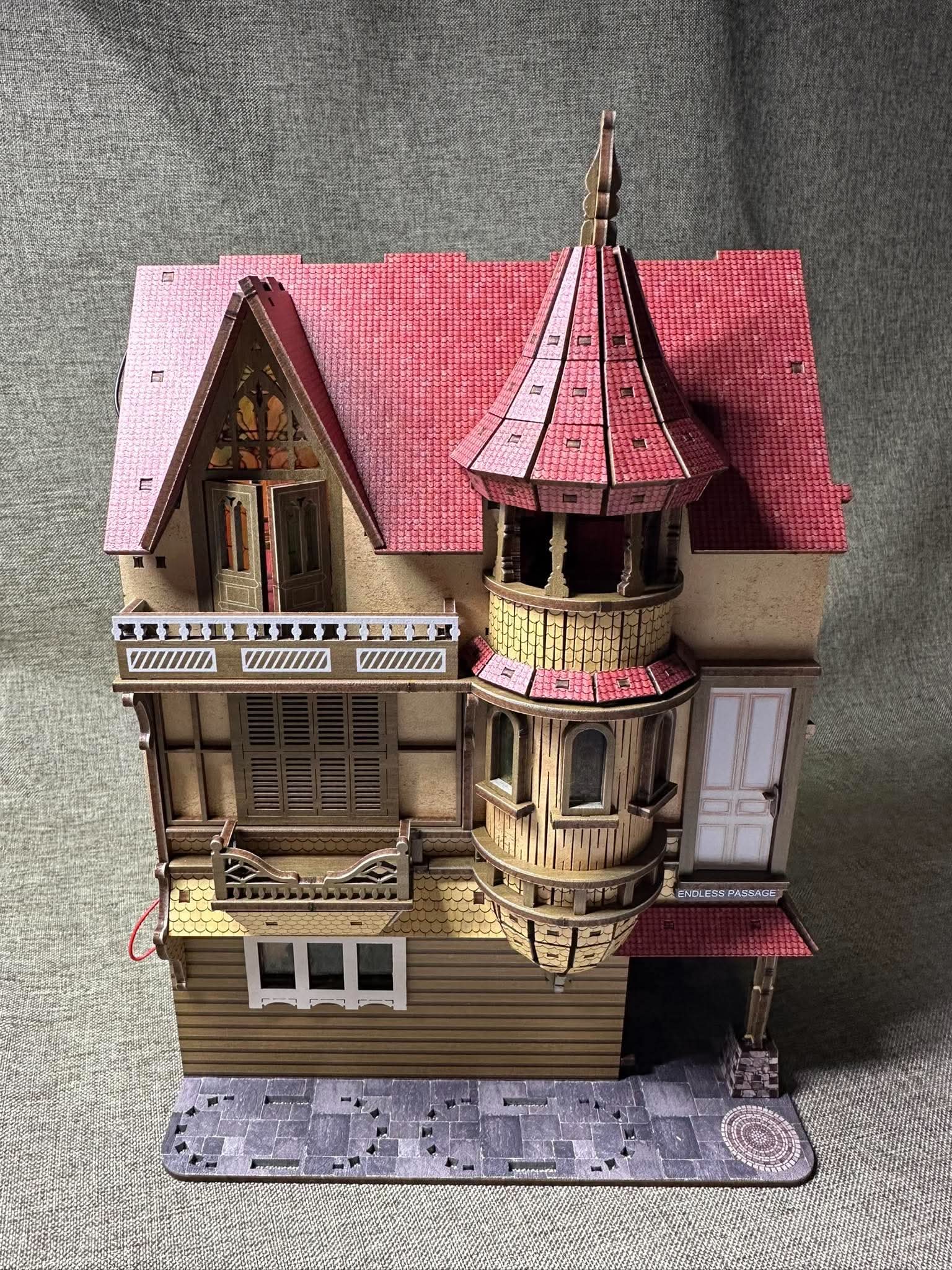 Endless Manor miniature compared with Winchester Mystery House