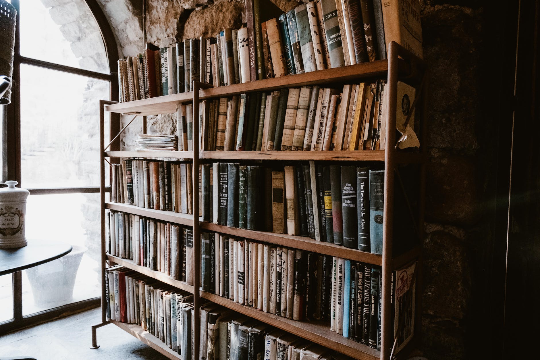the-20-must-read-dystopian-novels-of-all-time-books-of-brilliance