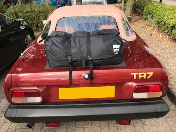 rear view of a triumph tr7 with a boot rack fitted