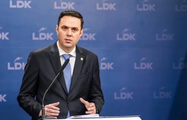 Abdixhiku: Shfaqje teatrale e mandatarëve pa numra