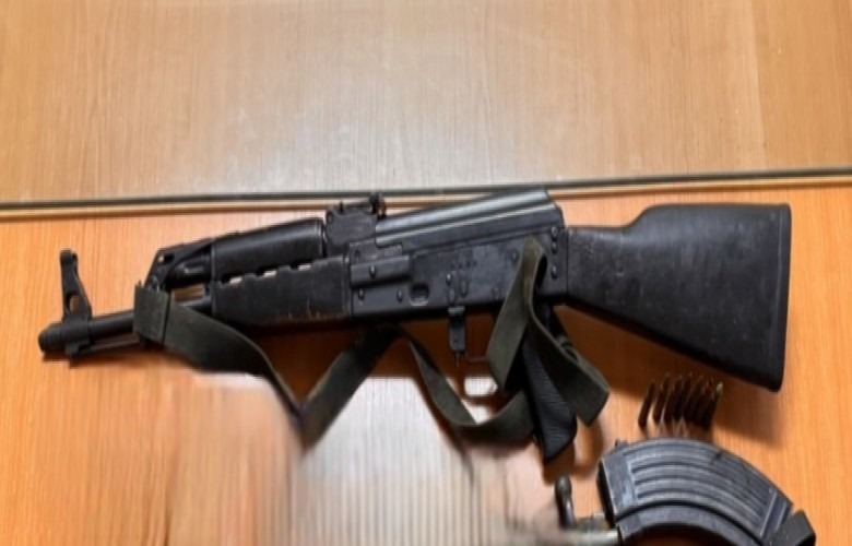 Arrestohet në Prishtinë, i gjenden drogë, armë dhe municion