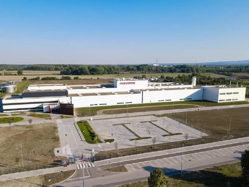 Gjithnjë e më shumë kompani të huaja po ua vënë drynin fabrikave në Serbi