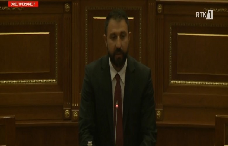 Krasniqi: Tetë deputetë nga Grupi Multietnik mbështetin Konjufcën