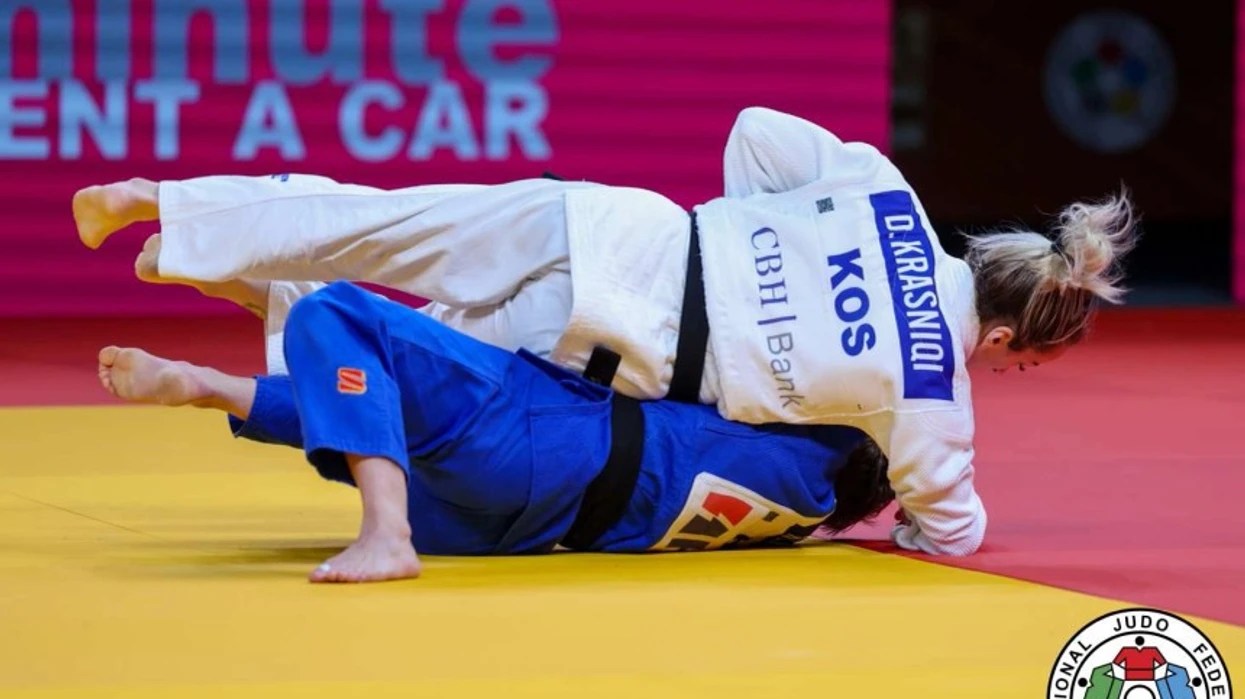 “Jam shumë e lumtur”, Distria Krasniqi flet pas medaljes së artë që fitoi në Kroaci – Ekonomia Online