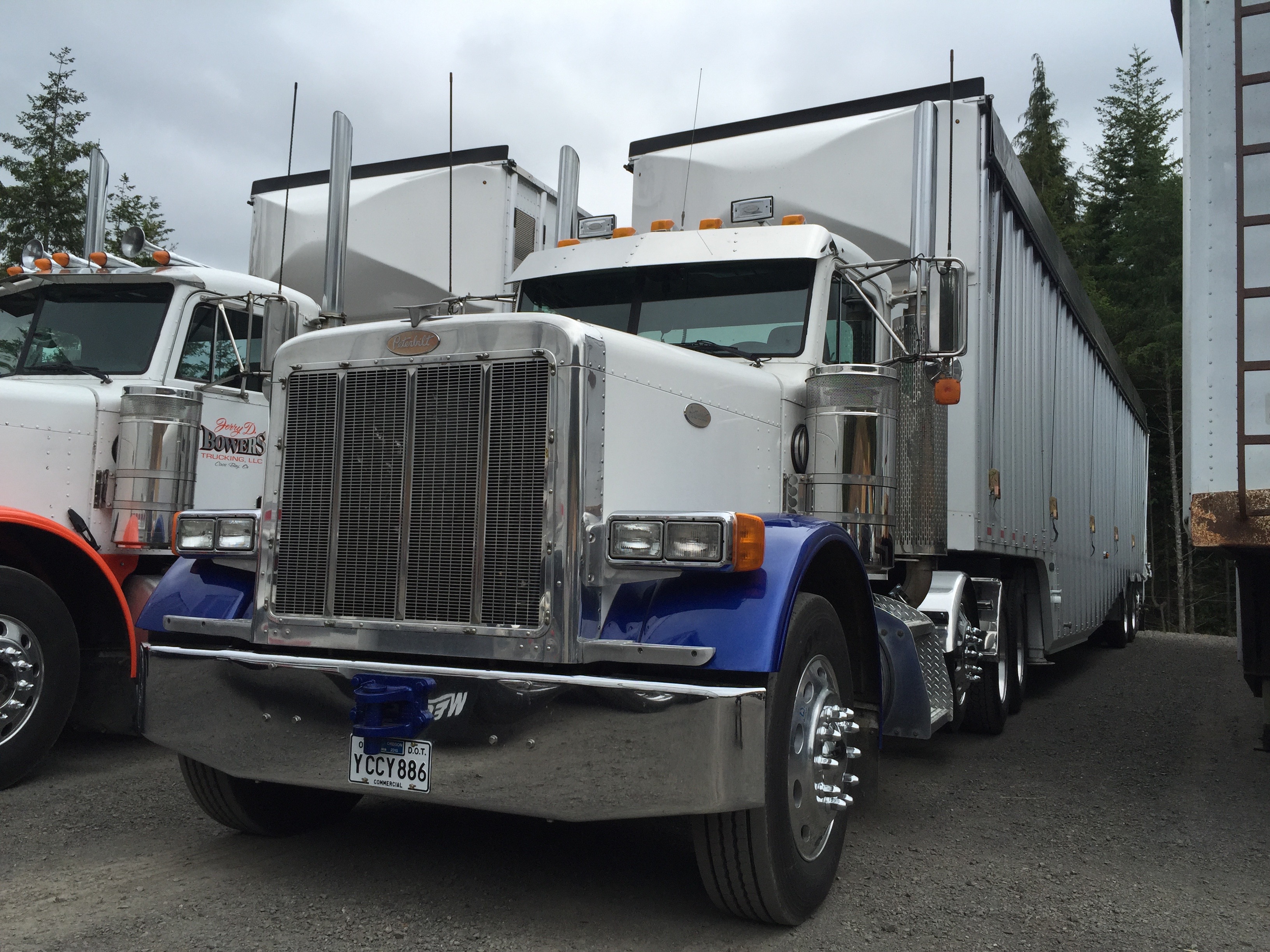 Equipment | Bowers Trucking Co. Coos Bay Oregon