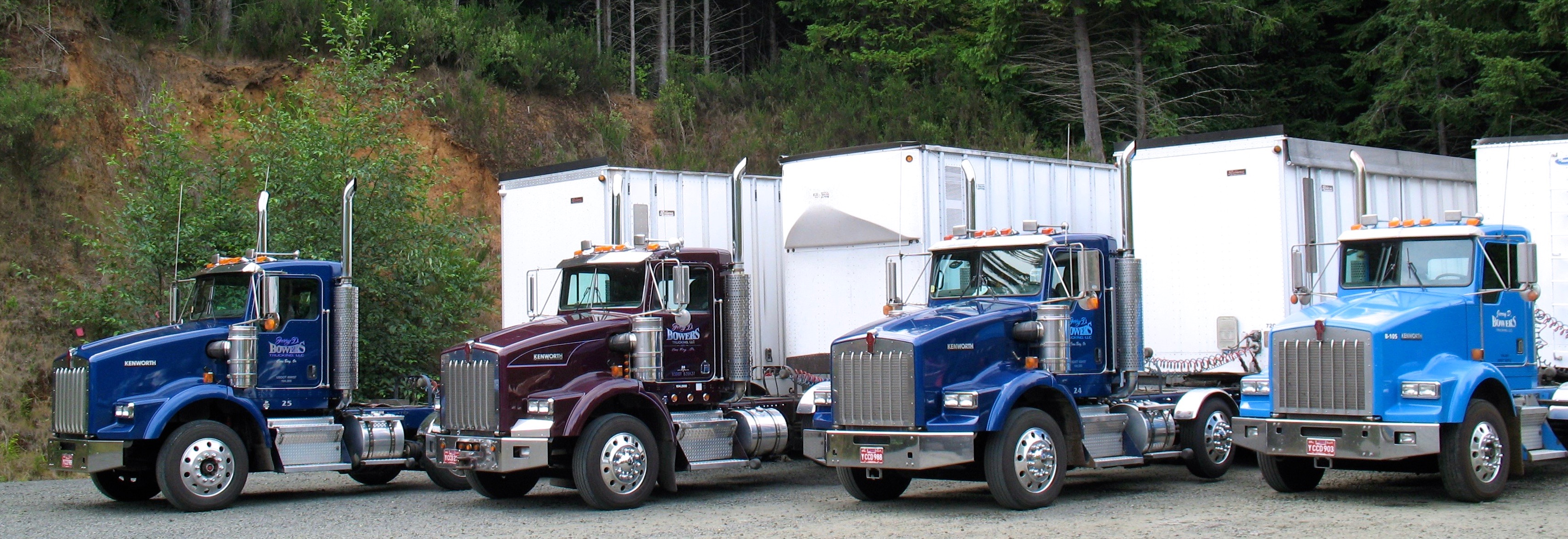 Coos Bay LumberCo. 3-Truck Willamette 新品 Equipment | Bowers Trucking Co. Coos Bay Oregon