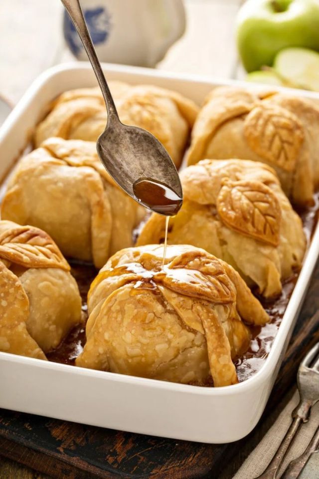 old-fashioned apple dumplings