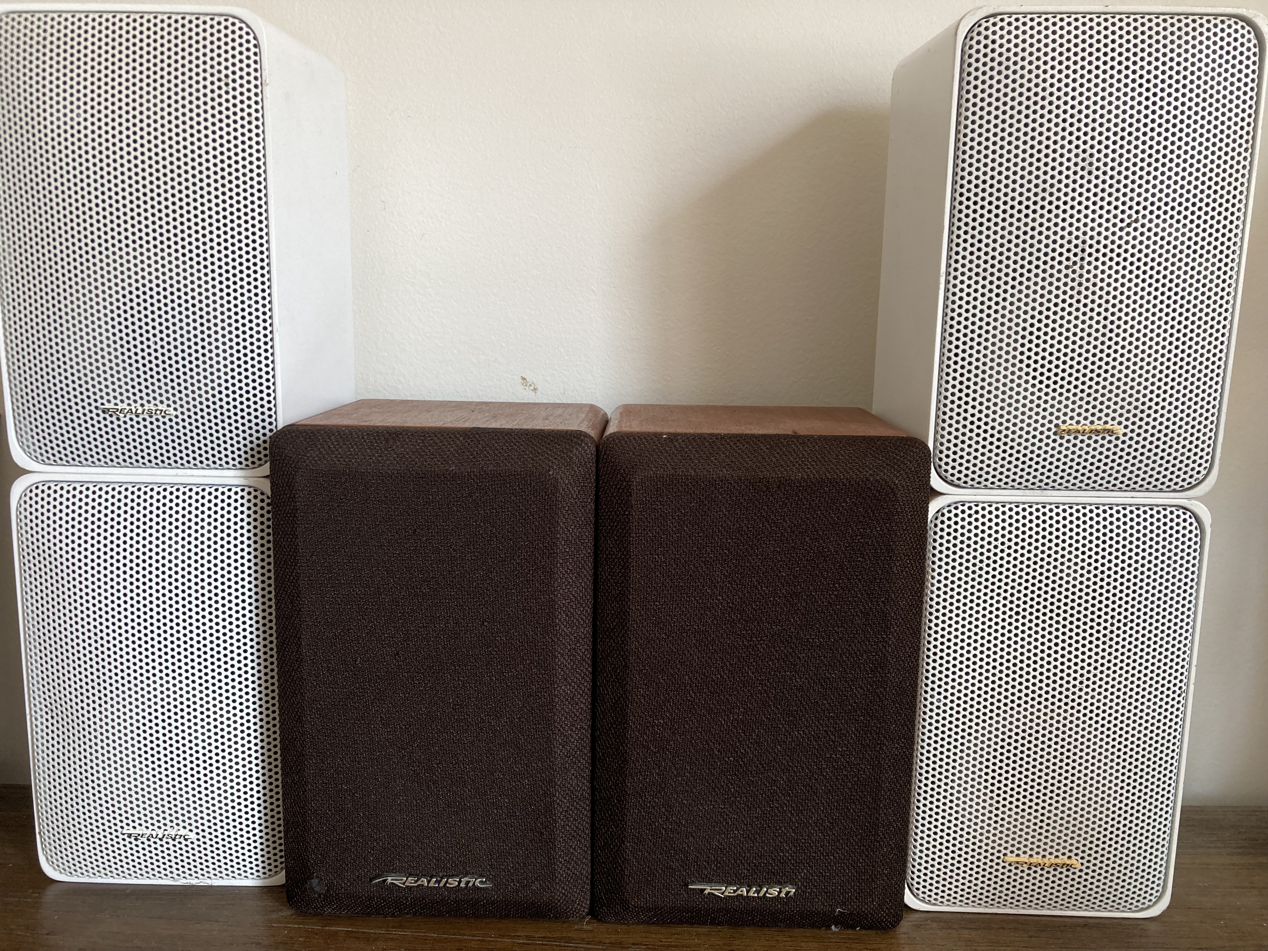 Gear Spotlight: The Trusty Realistic Minimus-7 Speakers – Box Full