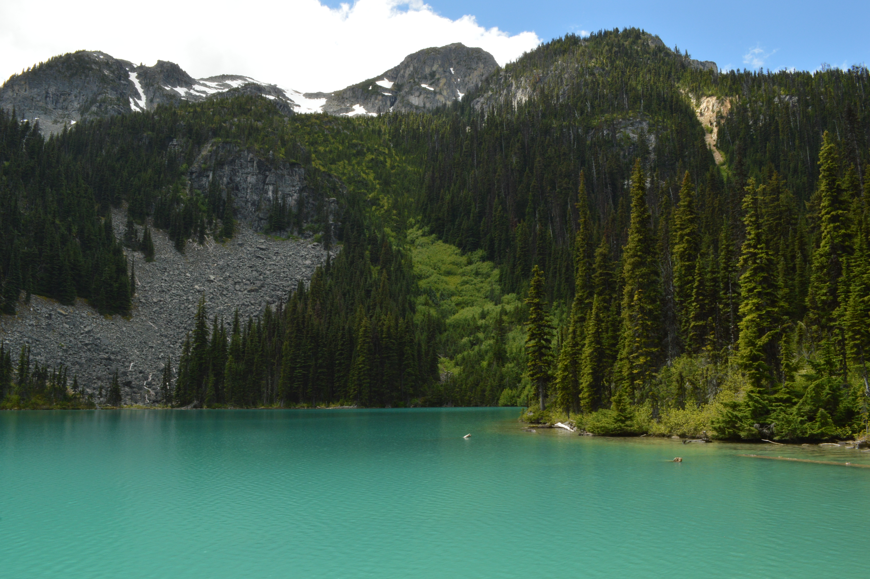 The Middle Lake at Joffre Lakes Provincial Park in British Columbia, Canada
