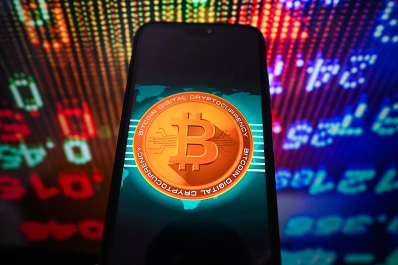 Bitcoin drops below $ after decrease in hours - Bpay News