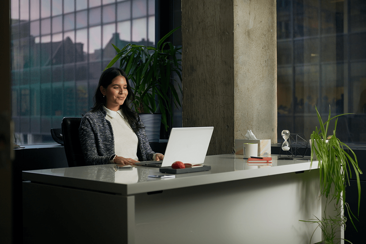 Aria Qing Yang Software Engineer Meta Linkedin - Retina Space Backgrounds for Desktop