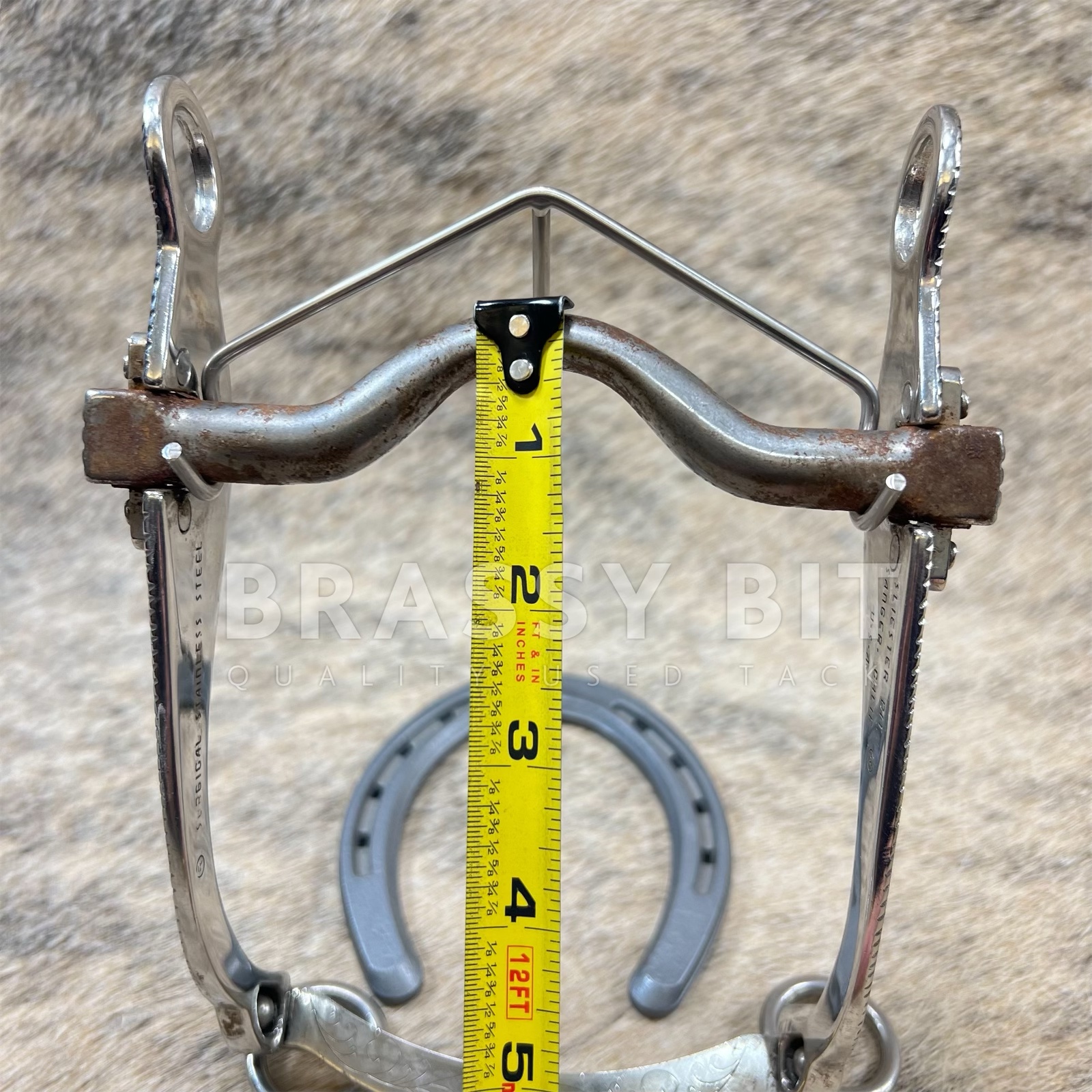 4.75″ Sliester Vintage Engraved Low Port Curb – Brassy Bit Tack