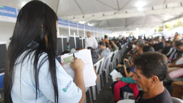 Programa Detran Presente leva serviços do Detran RJ a Ciep de São João de Meriti, nesta quinta-feira (21/8)