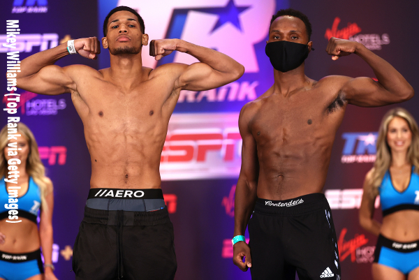Elvis_Rodriguez_vs_Kenneth_Sims_Jr_pose
