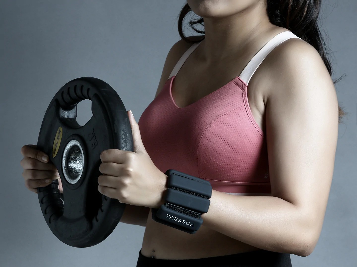 A Beginner's Guide to Using Wearable Weights Safely and Effectively