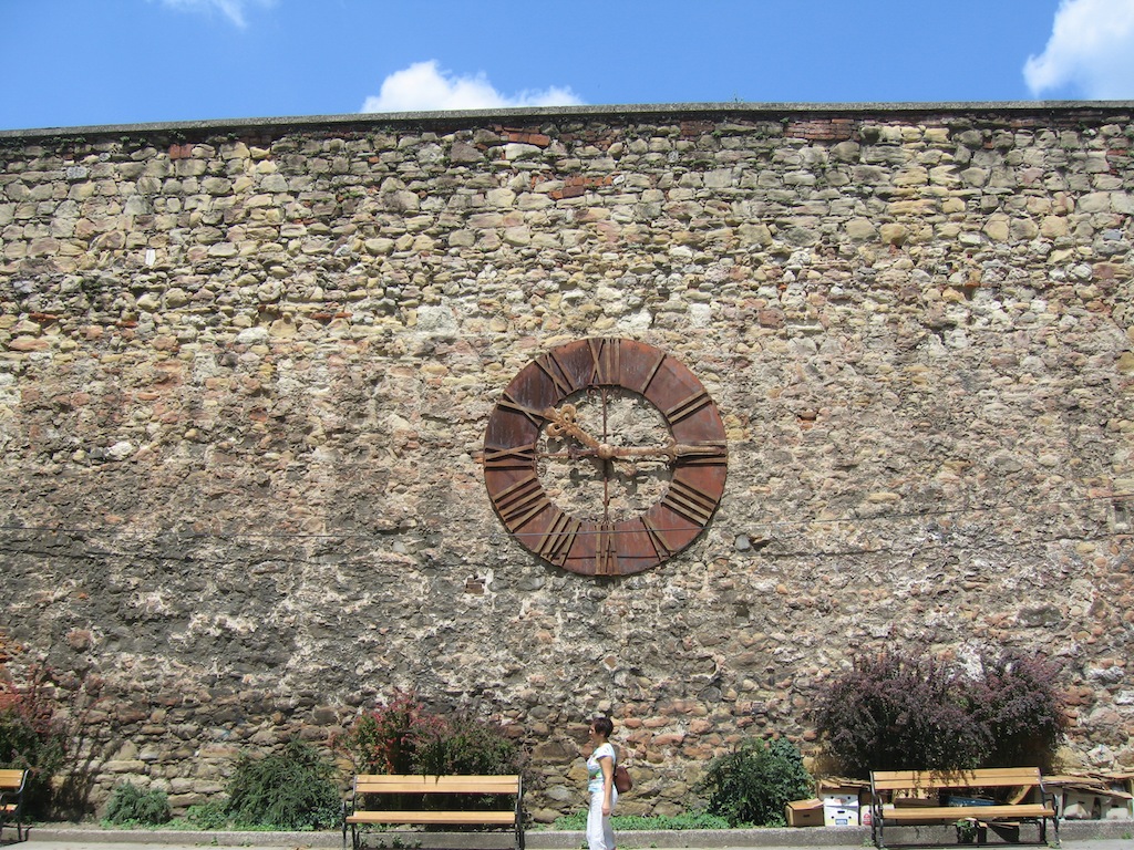 excuse me ma'am... do you have the time?