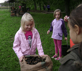 Kad se male ruke slože...