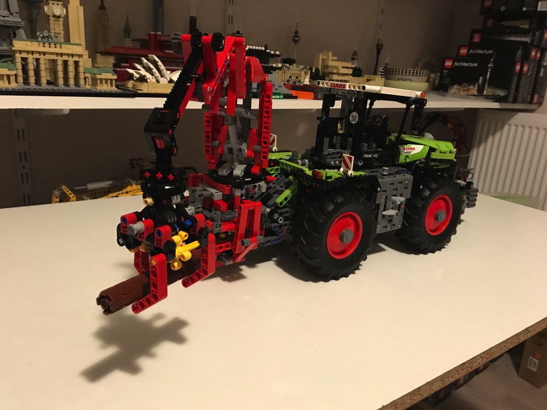 LEGO Technic 42054 pas cher, Claas Xerion 5000 Trac VC