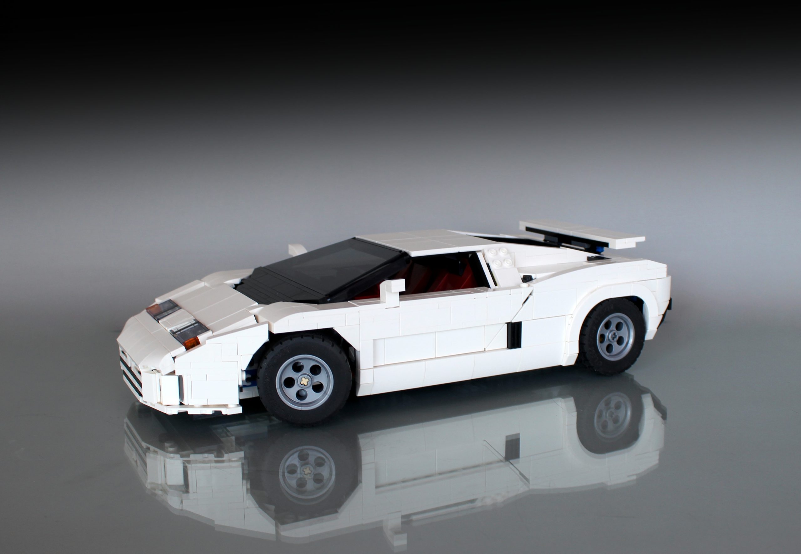 のり ▻ Review: LEGO ICONS 10337 Lamborghini Countach 5000