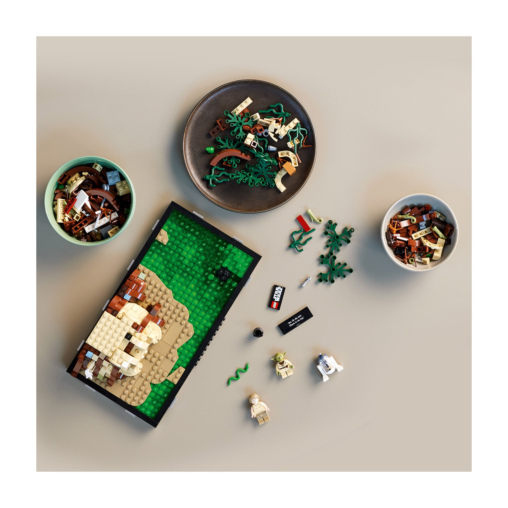 LEGO® Dagobah Jedi Training Diorama 75330 - Image 7