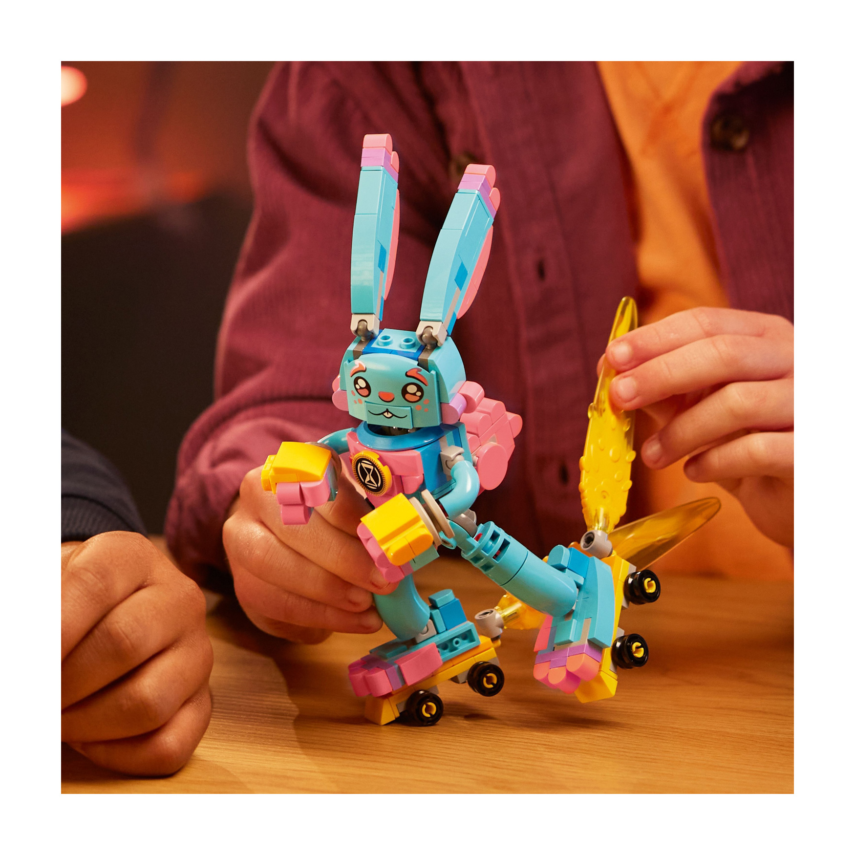 LEGO® Izzie and Bunchu the Bunny 71453 - Image 5
