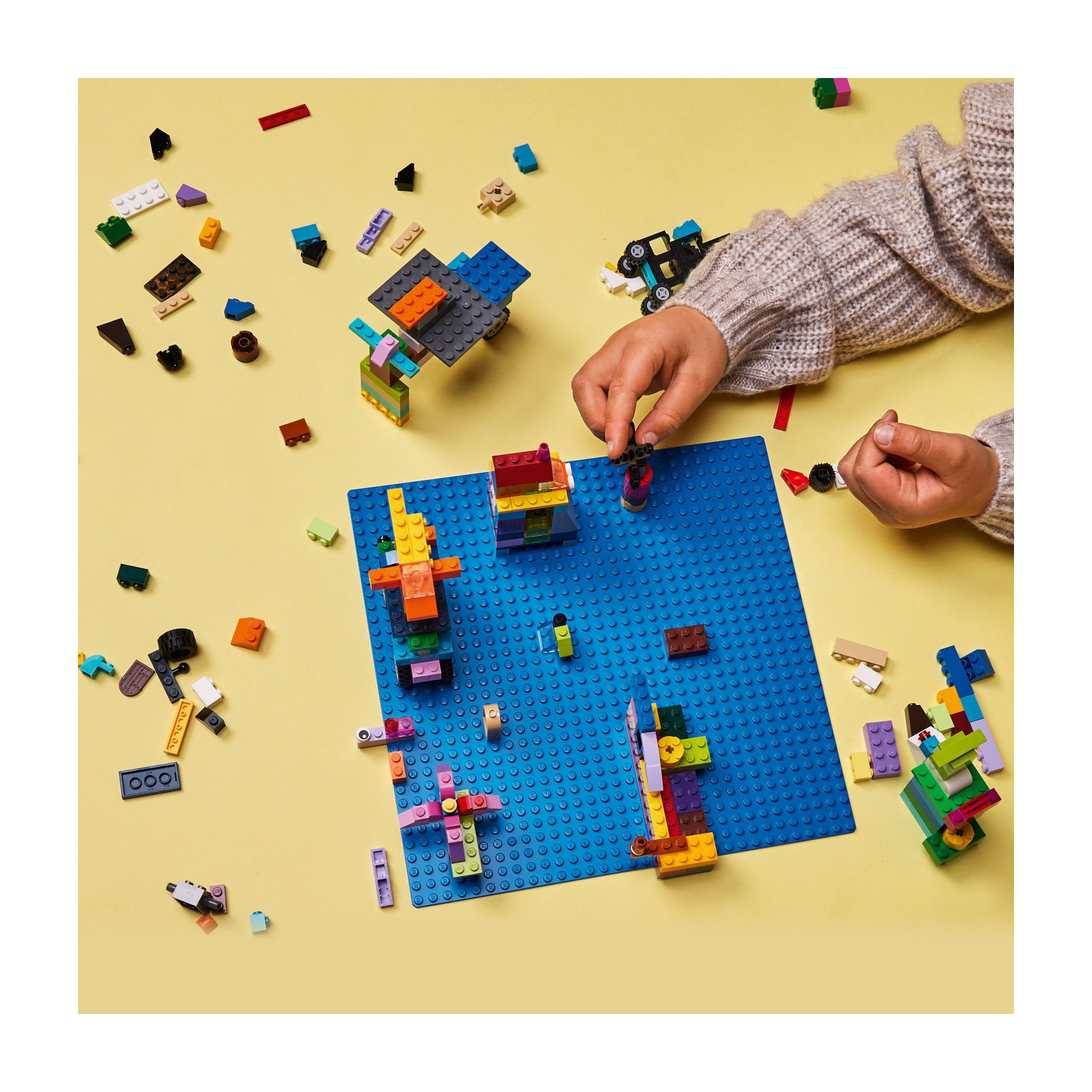 LEGO® Blue Baseplate 11025 - Image 8