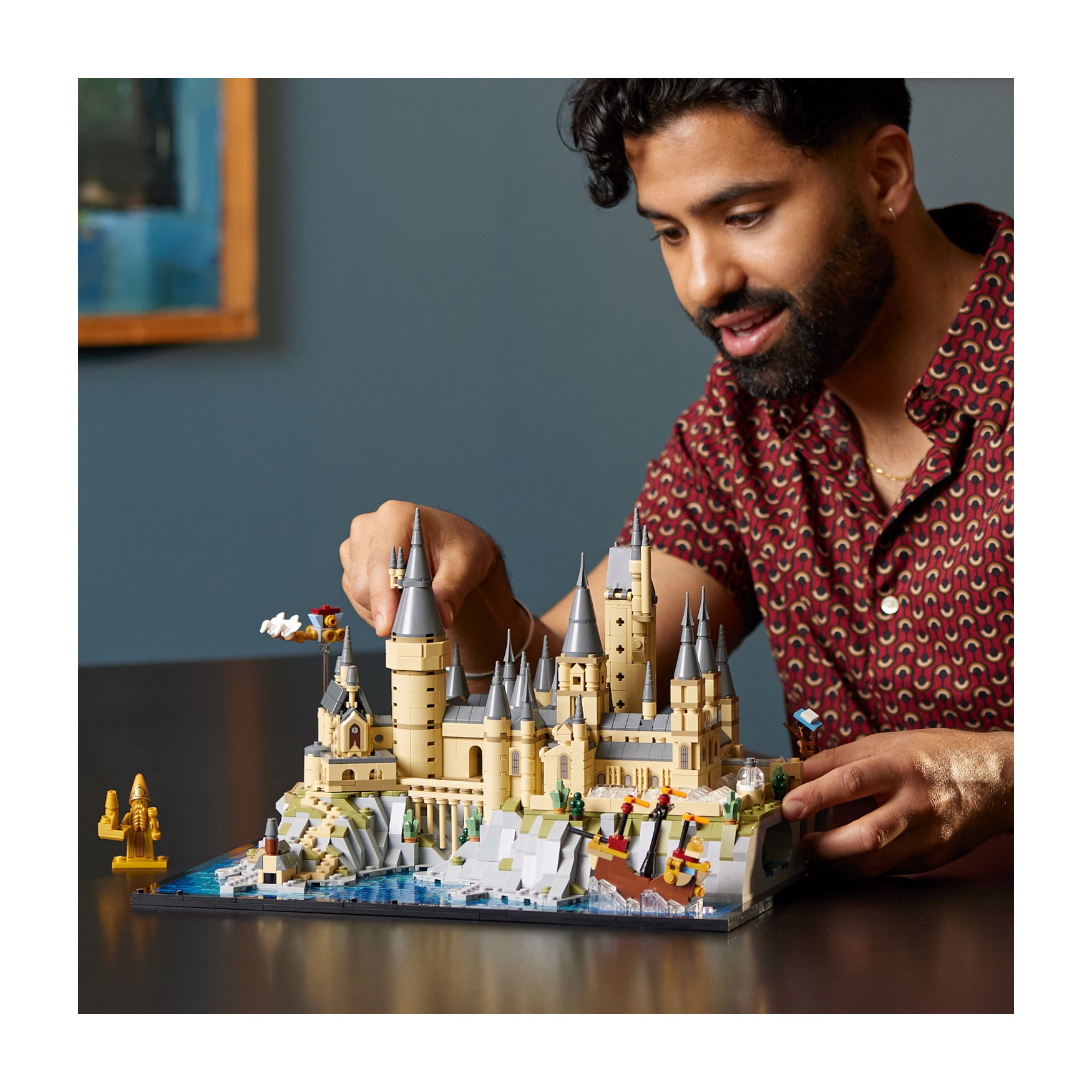  LEGO Harry Potter Hogwarts Castle and Grounds 76419 Building  Set, Gift Idea for Adults, Buildable Display Model, Collectible Harry Potter  Playset, Recreate Iconic Scenes from The Wizarding World : Home 