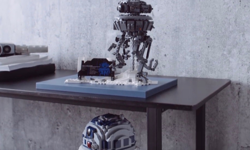 LEGO Star Wars UCS R2-D2