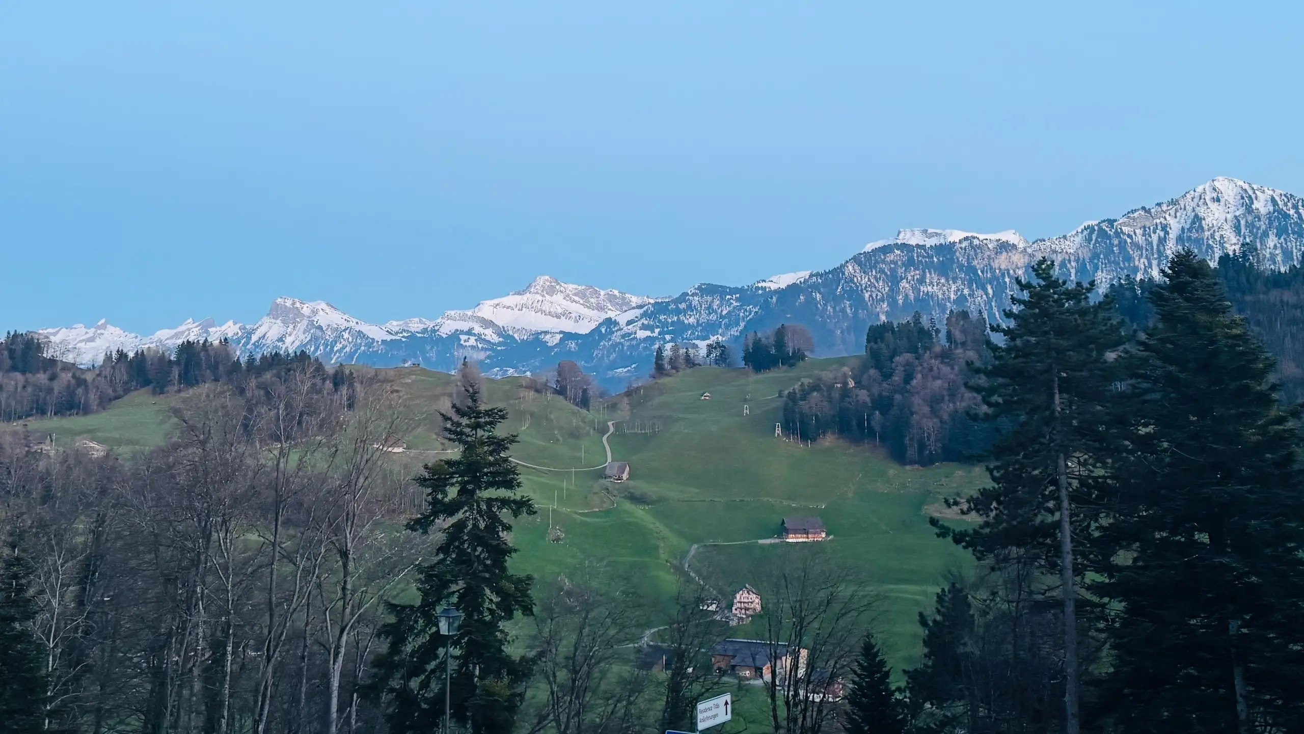 İsviçre Gezi Rehberi, Luzern Gezi Rehberi, Spa Önerisi, Karlı Alp Dağları Manzarası