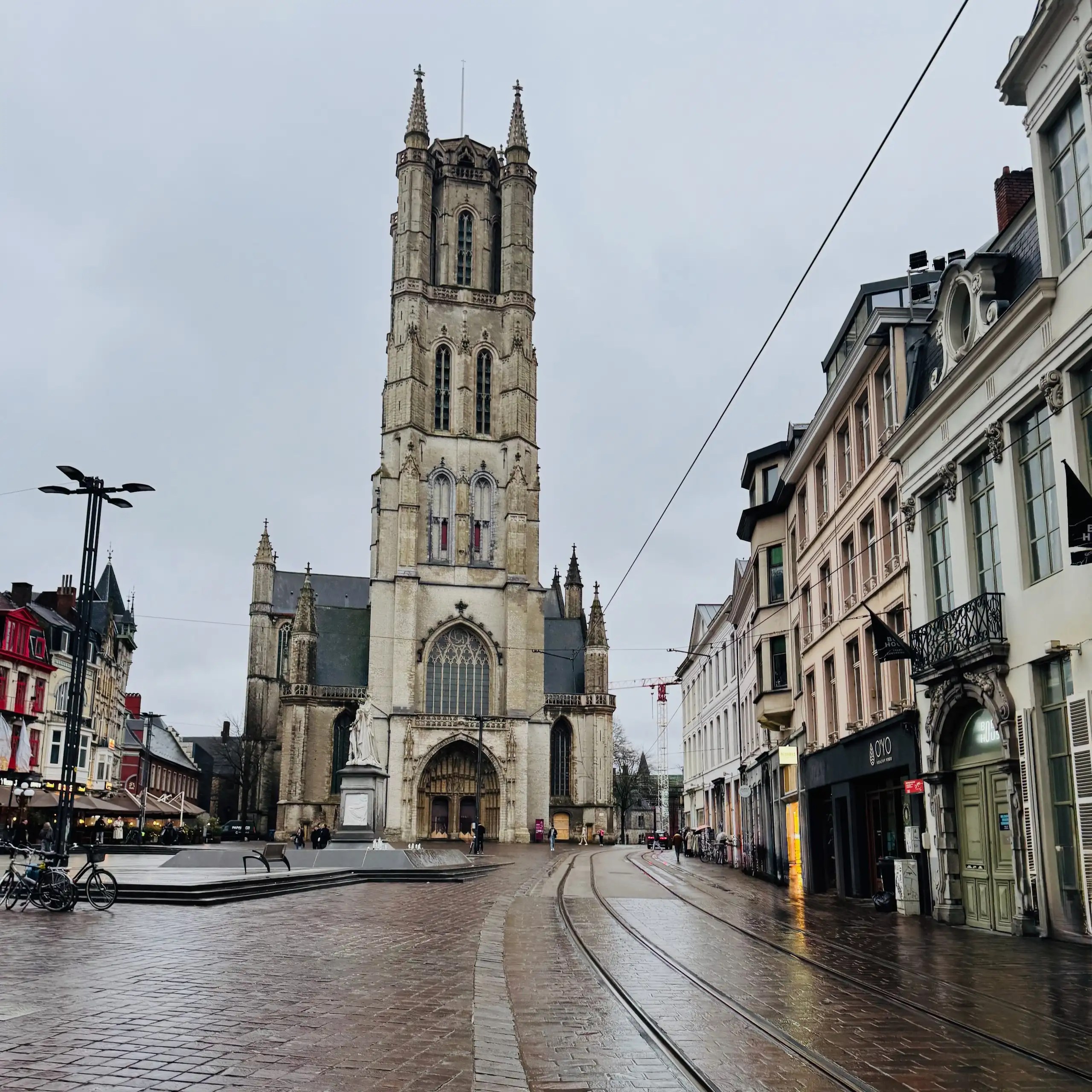 Gent’in en görkemli yapılarından biri: St. Bavo Katedrali.