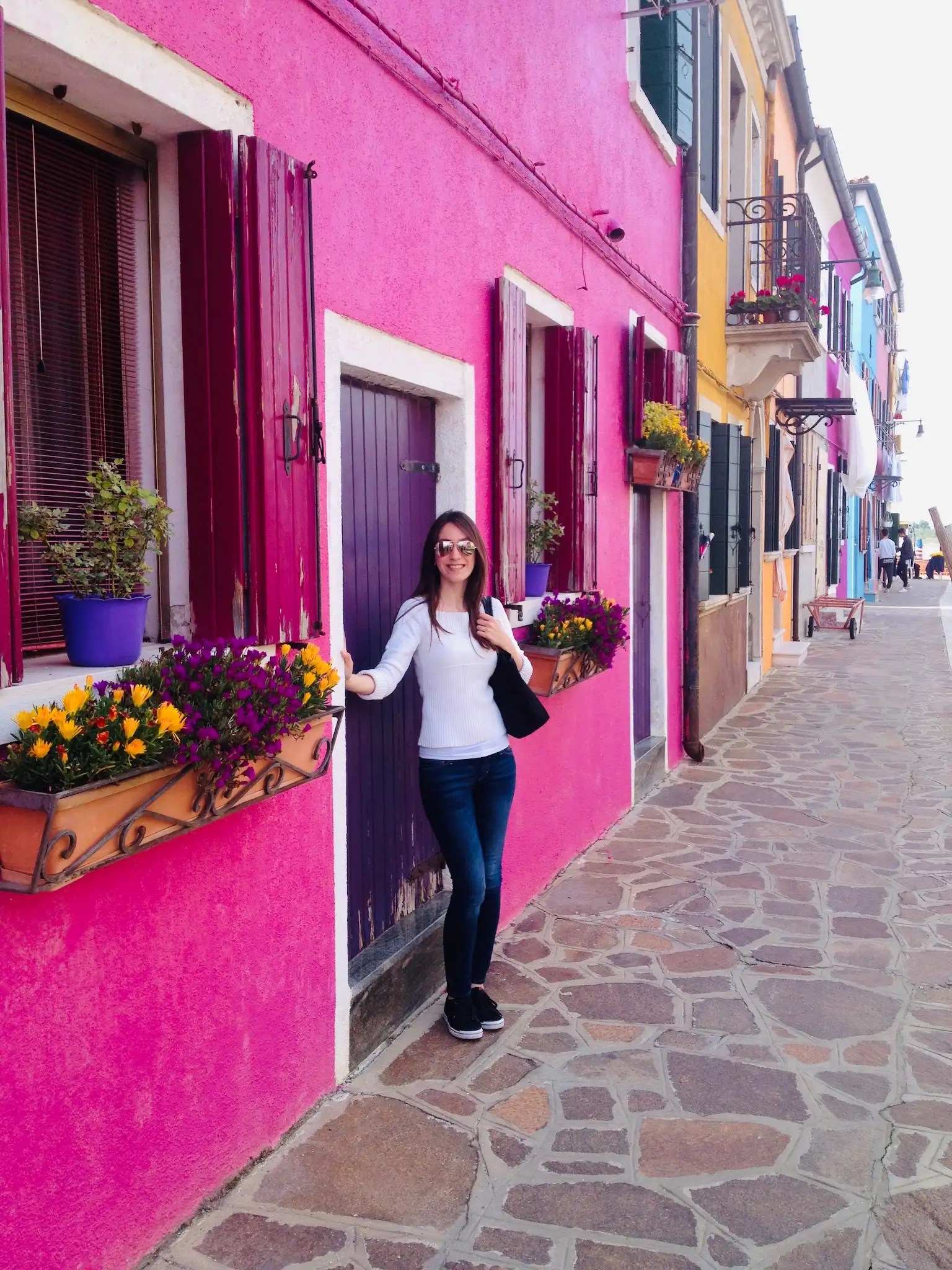 Burano: pastel tonlarda boyalı evleriyle Venedik’in en fotojenik adası.