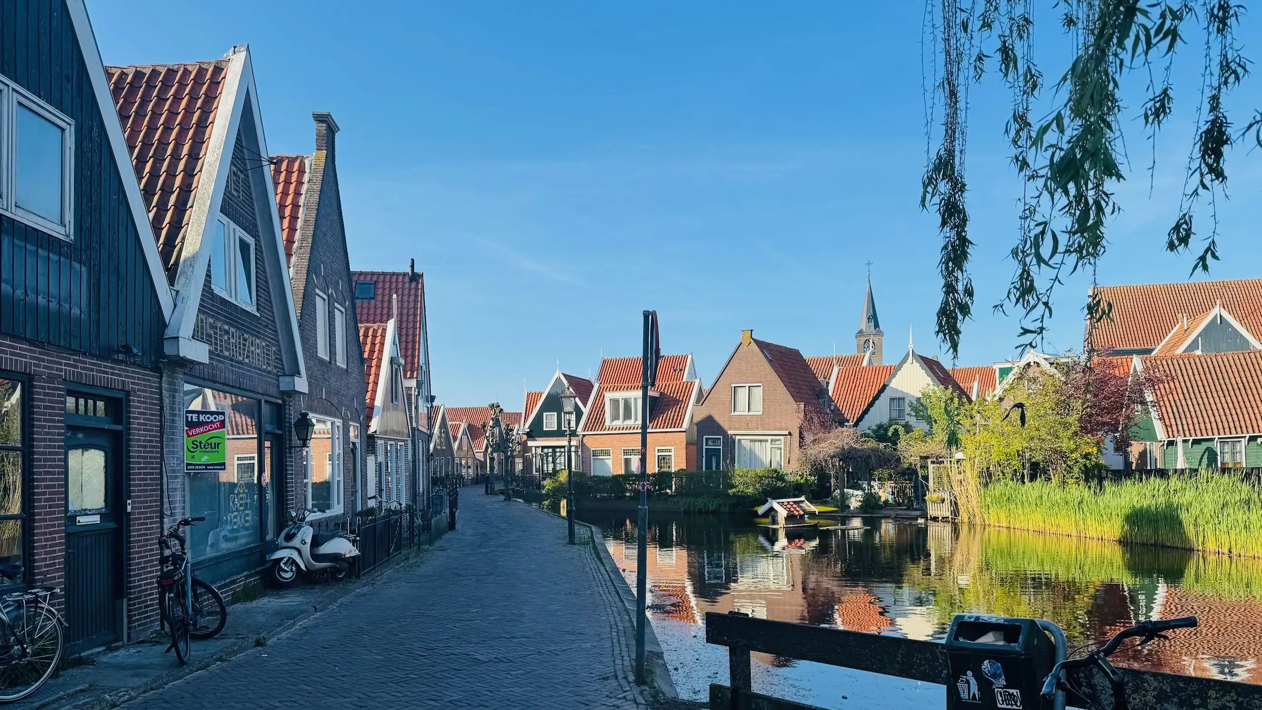 Volendam Ulaşım Rehberi: Volendam’a Nasıl Gidilir ?
