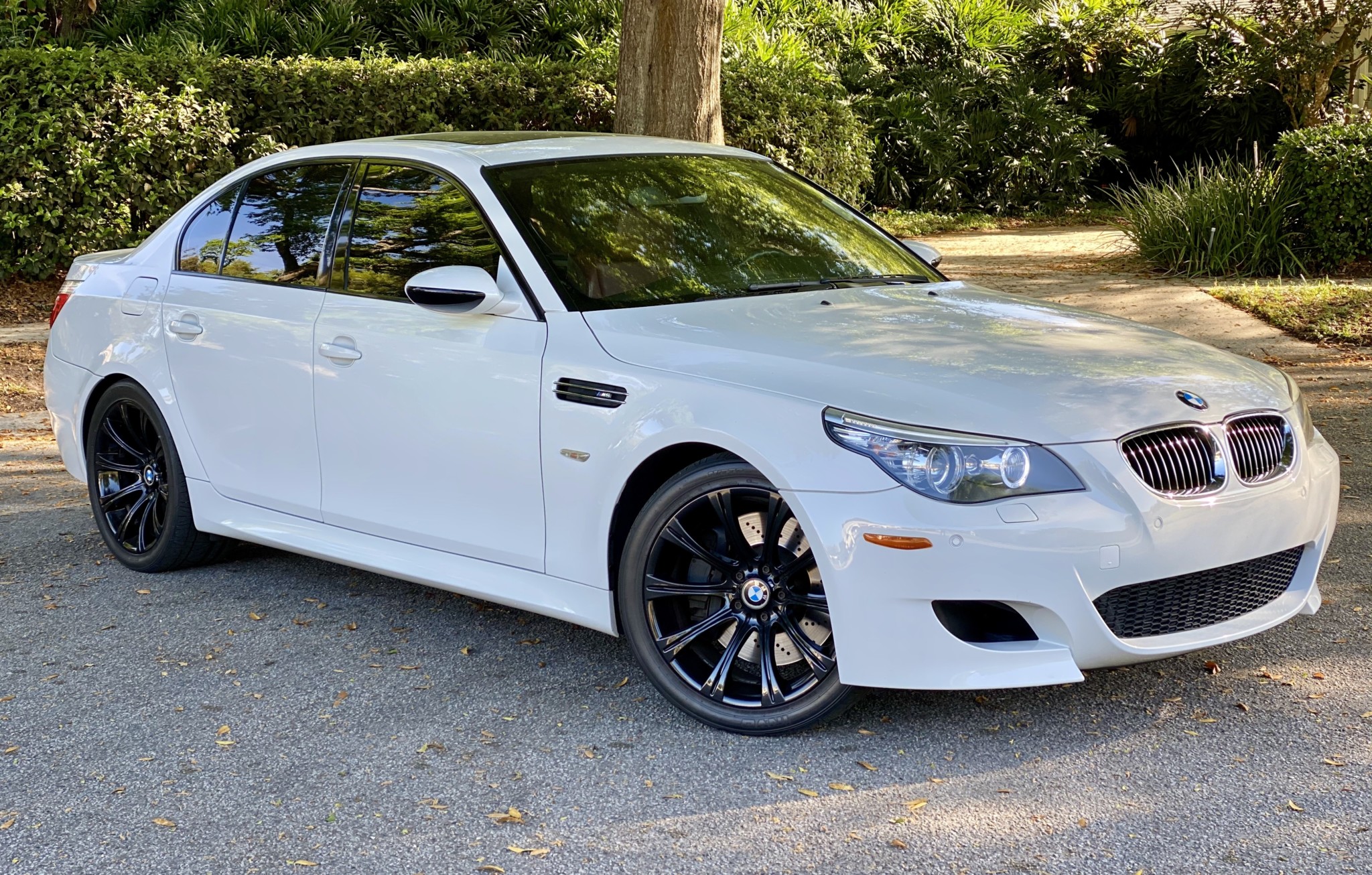 27k-mile 2008 bmw m5 for sale on bat auctions