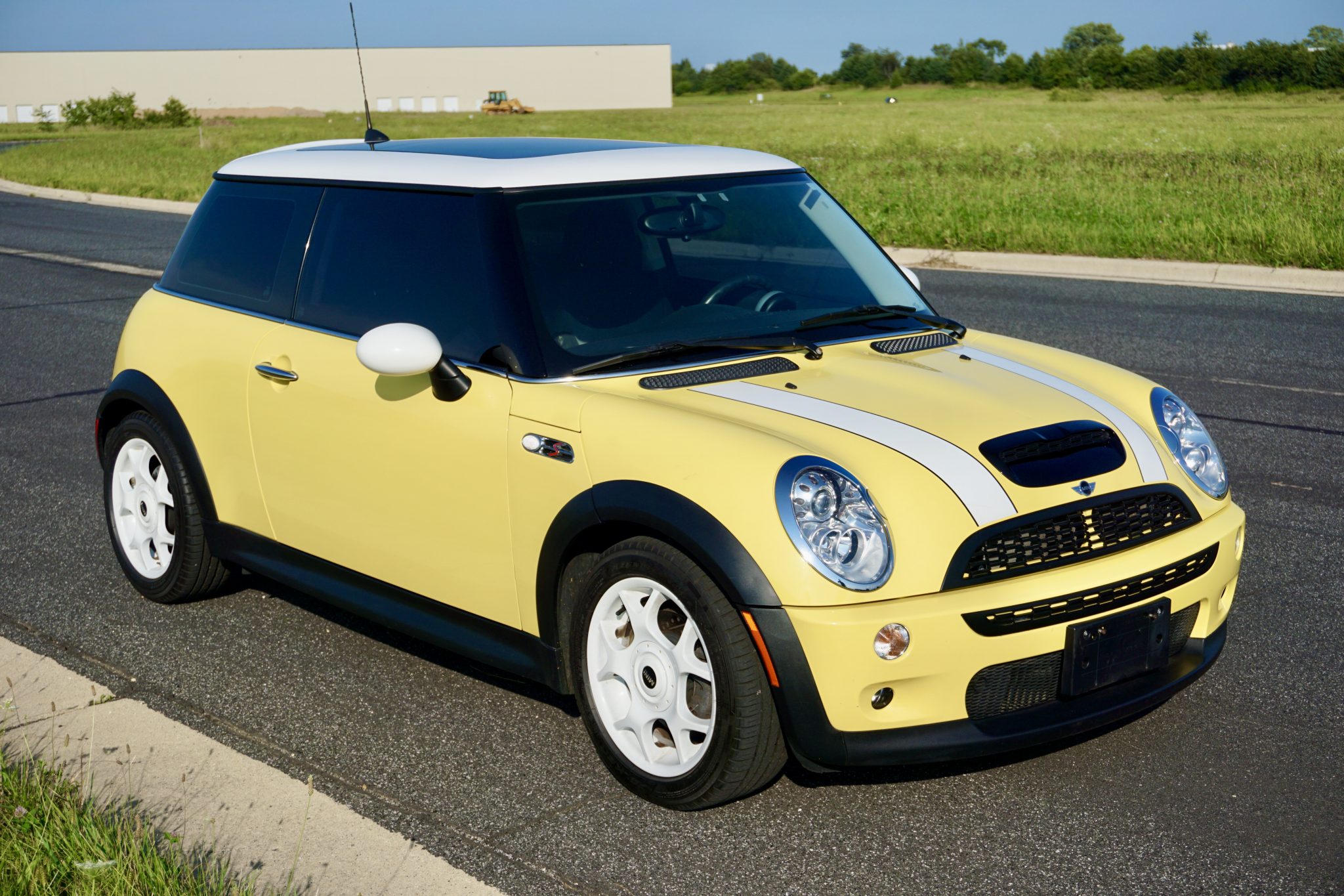 No reserve: 46k-mile 2005 mini cooper s for sale on bat auctions