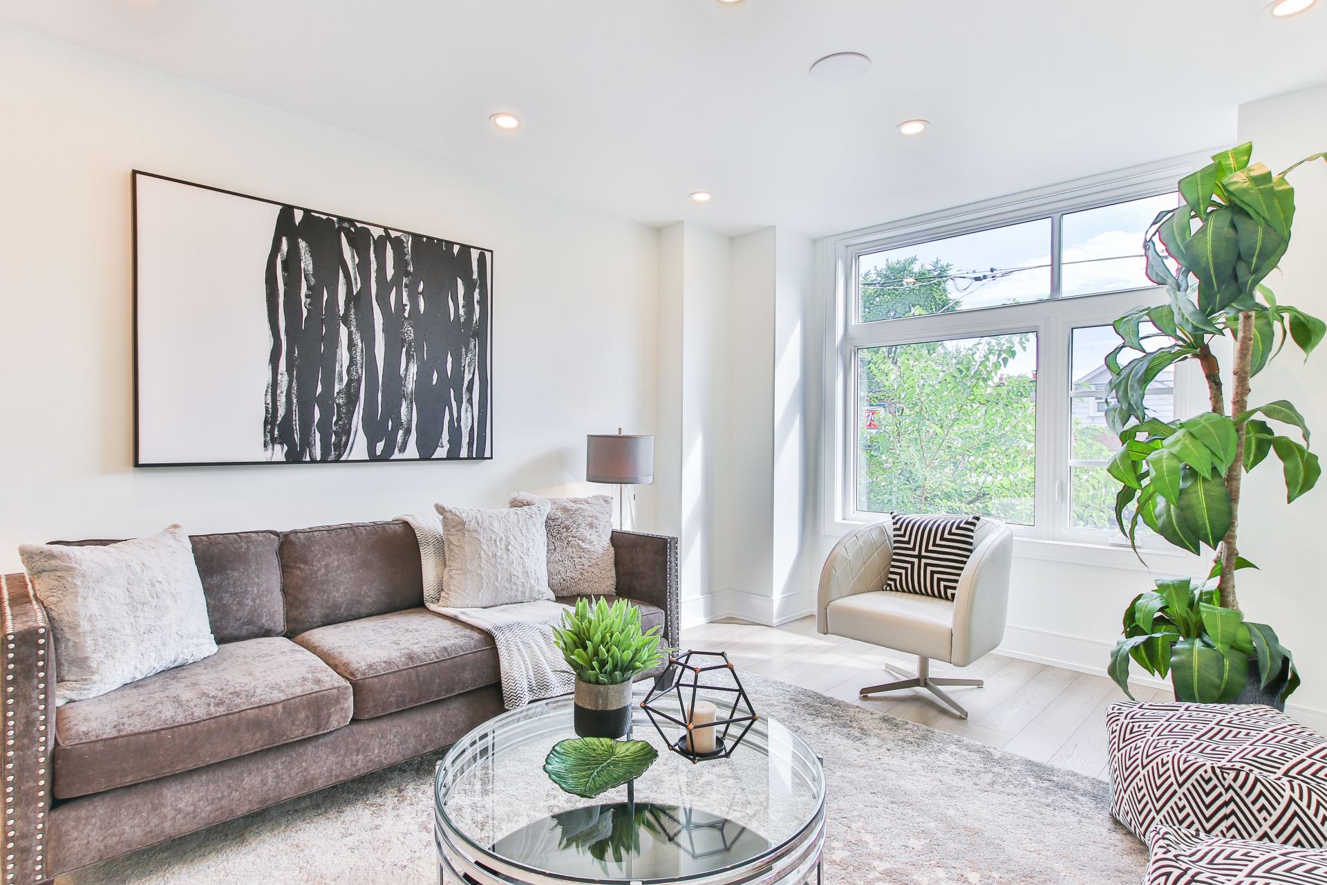 5 Tips For Transforming Your Home Into a Springtime Happiness Haven