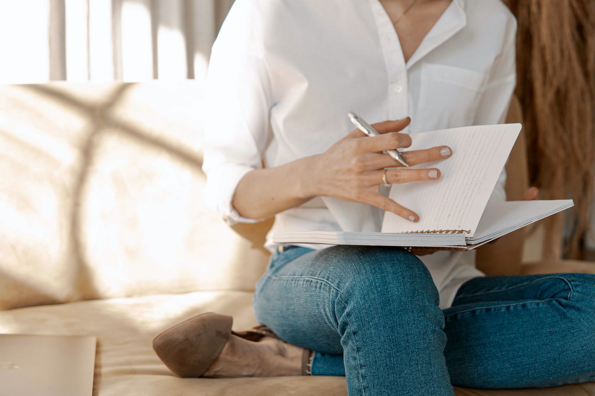 How Journaling Can Boost Your Mental Health (and 4 tips on getting started)