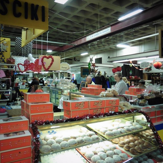 Pączki Day at the Market