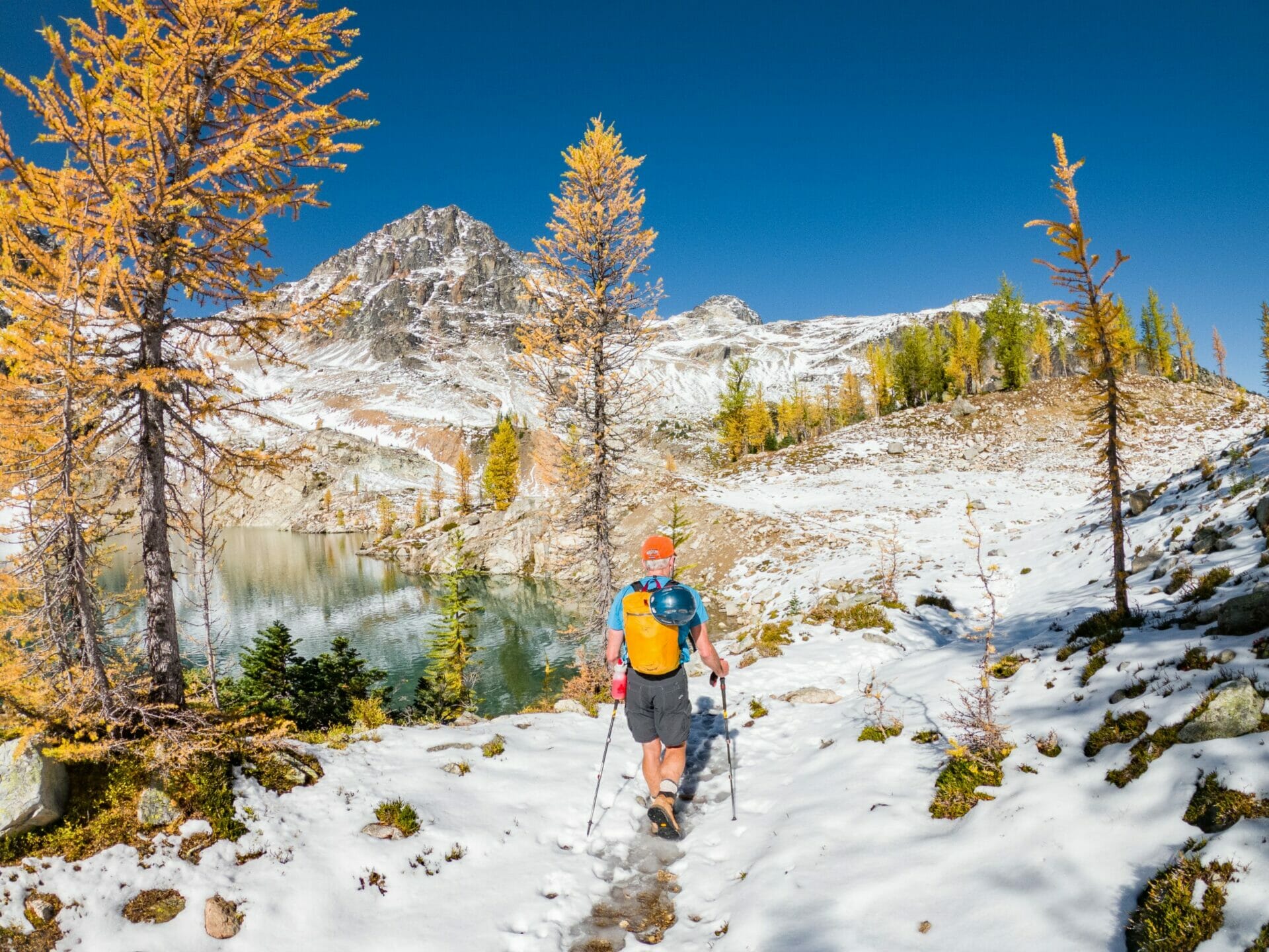 Maple Pass Loop Wing Lake Black Peak hiking
