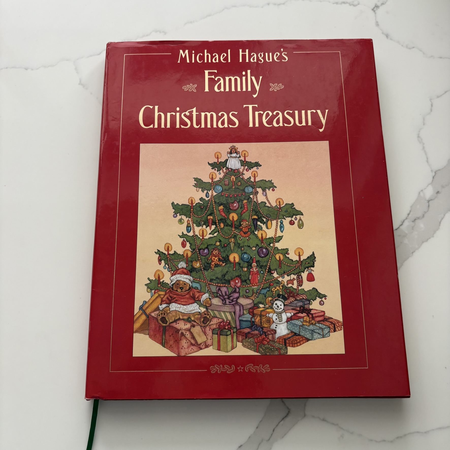 Michael Hague's Family Christmas Treasury