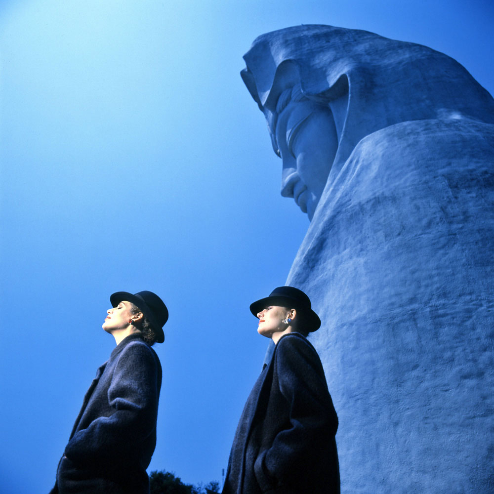 in the shadow of Ofuna Kannon (Noboru Yamafuji fashion)