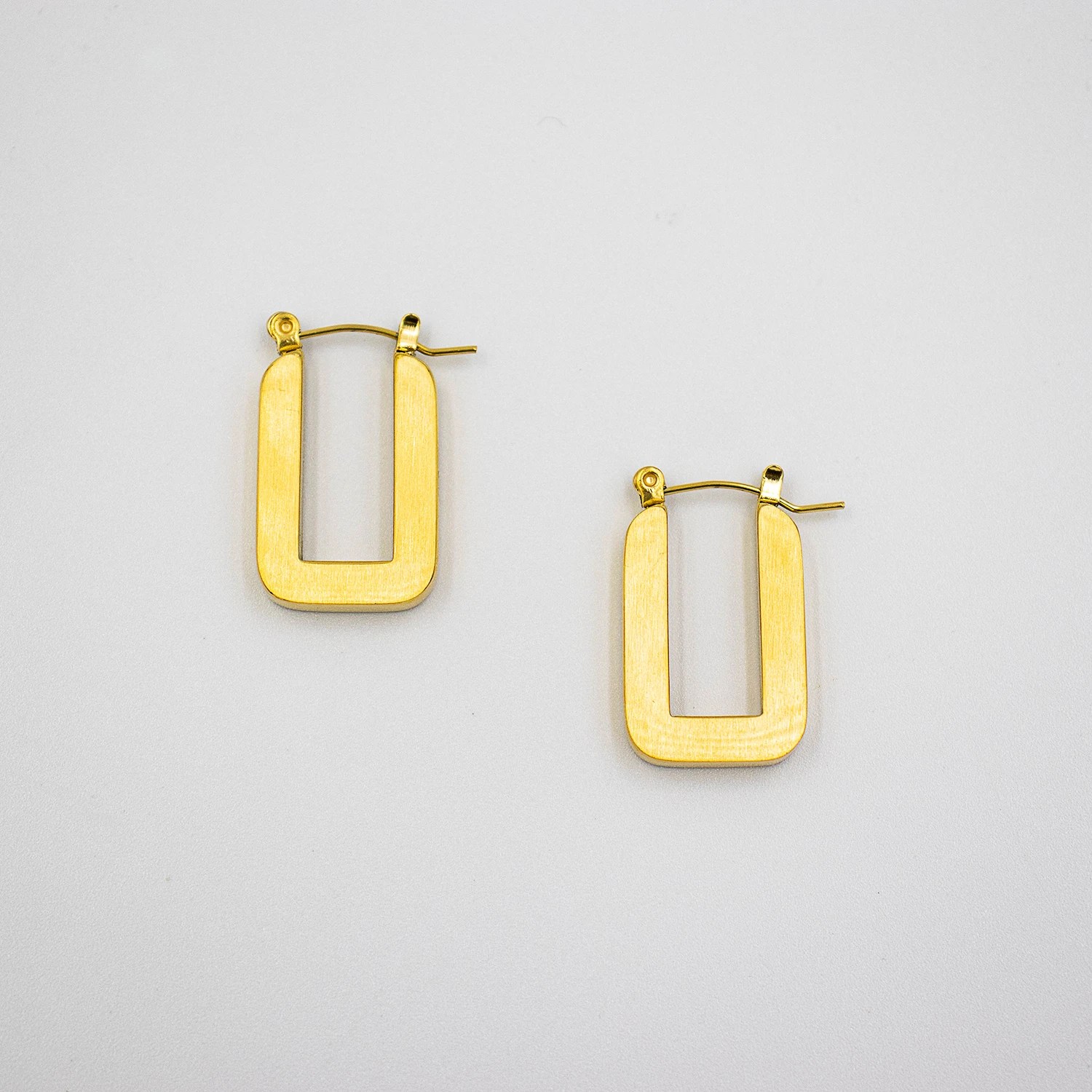 Brutopia | Silk Radiance. | Titanium Series